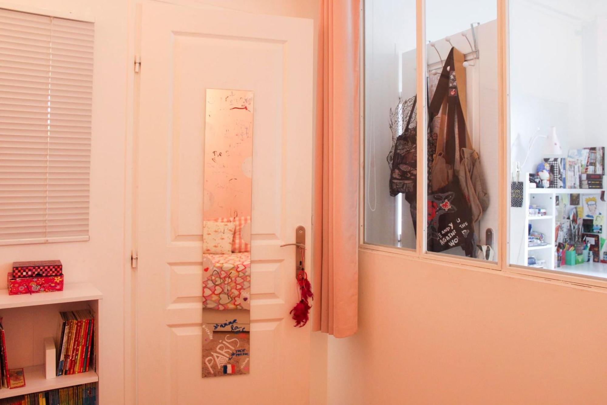 Appartement Spacious Family Nest Facing Square Des Epinette *