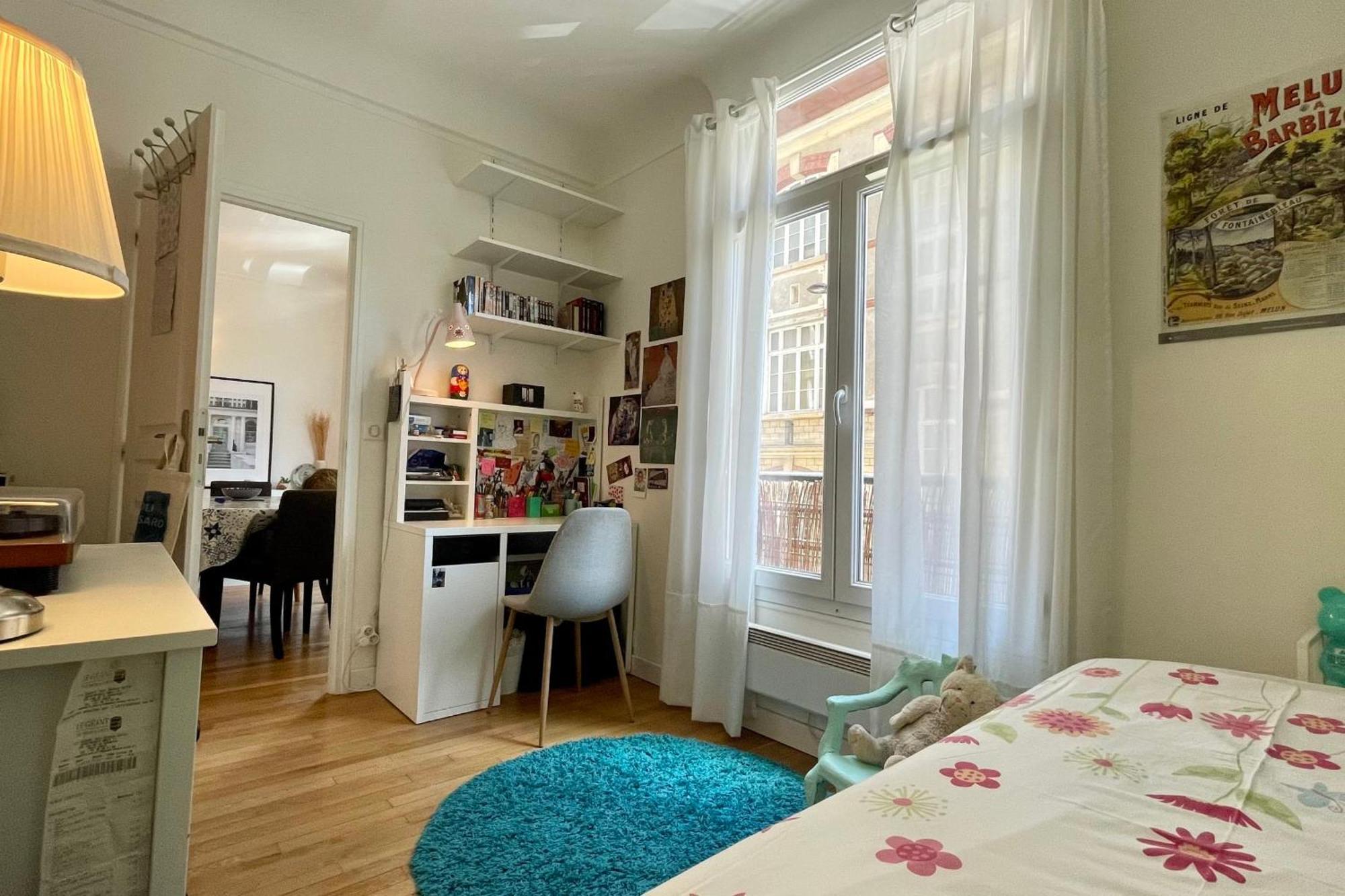 Appartement Spacious Family Nest Facing Square Des Epinette *