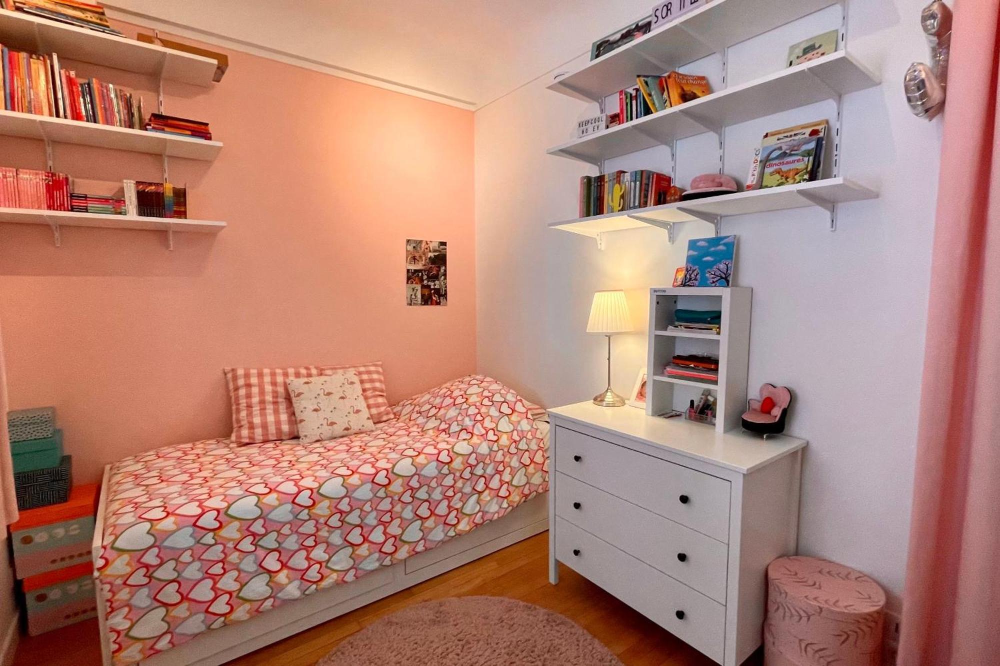 Appartement Spacious Family Nest Facing Square Des Epinette